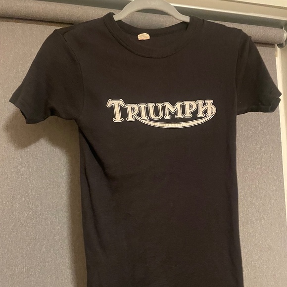 Vintage vibes triumph motorcycle tshirt - Picture 1 of 2